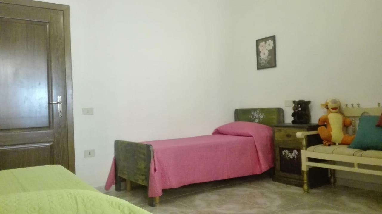 Sunflower House Siniscola Bagian luar foto
